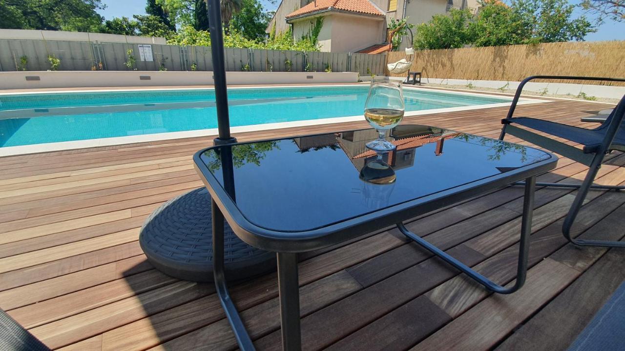 Apartments Mestrovic With Heated Swiming Pool- Near Split Kaštela Exterior foto
