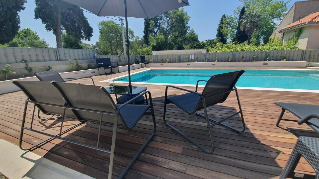 Apartments Mestrovic With Heated Swiming Pool- Near Split Kaštela Exterior foto