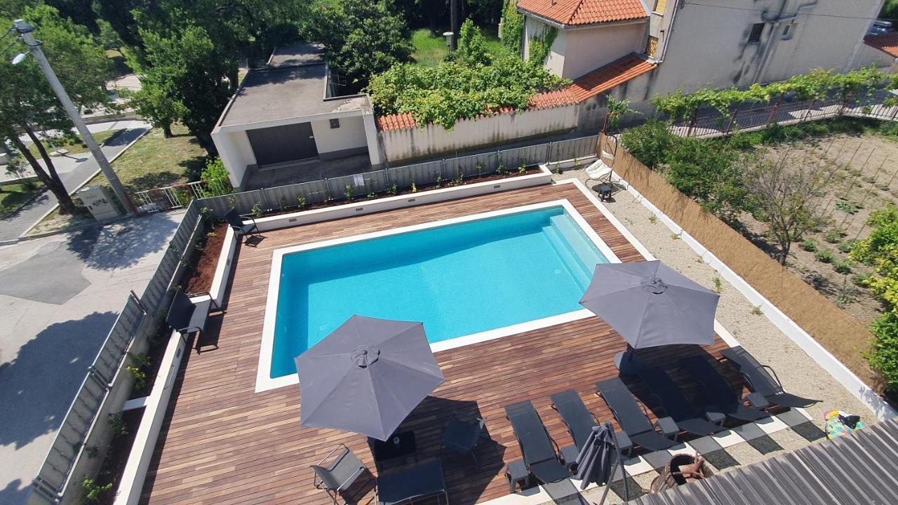 Apartments Mestrovic With Heated Swiming Pool- Near Split Kaštela Exterior foto