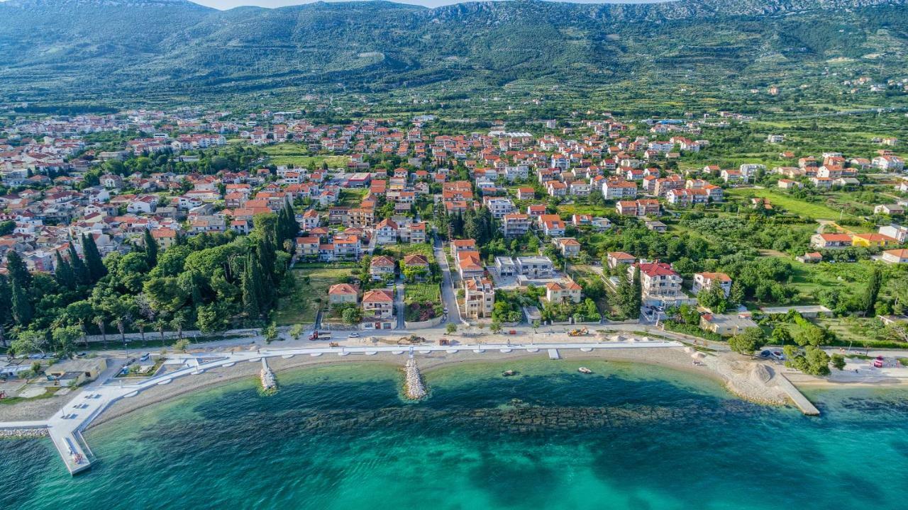 Apartments Mestrovic With Heated Swiming Pool- Near Split Kaštela Exterior foto